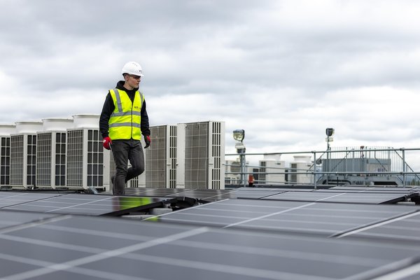 Panneau solaire photovoltaïque : comprendre les avis clients